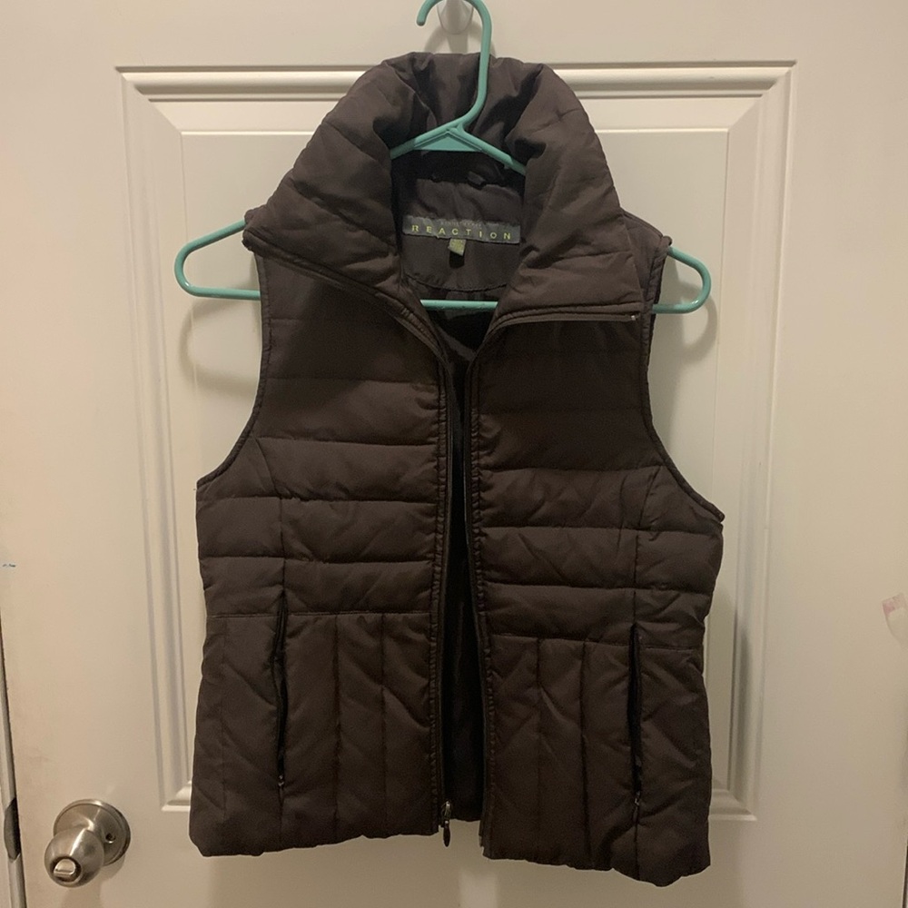 Kenneth Cole puffed vest Sz s